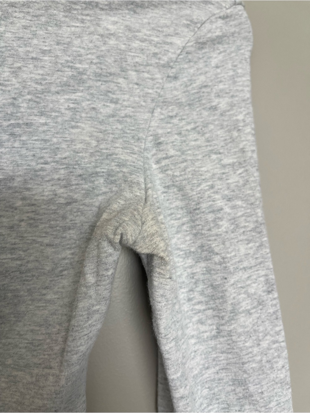 *** LISTING IS SOLD *** SKIMS Heather Gray Long-Sleeve Crewneck Top - Picture 5 of 7